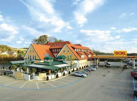 Hotel Rasthaus zum Dokl Gleisdorf Exterior foto